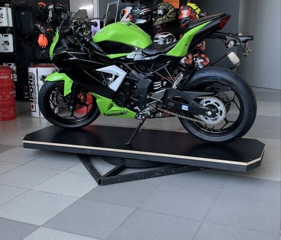 Кавасаки Другая, объемом двигателя 0.25 л и пробегом 0 тыс. км за 3450 $, фото 1 на Automoto.ua