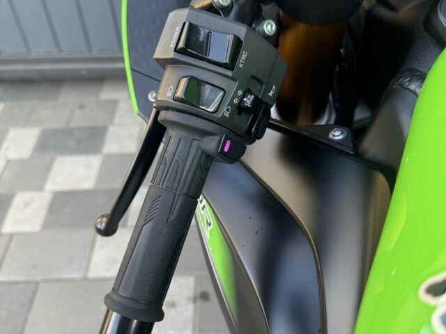 Кавасаки Другая, объемом двигателя 0.64 л и пробегом 0 тыс. км за 10000 $, фото 8 на Automoto.ua