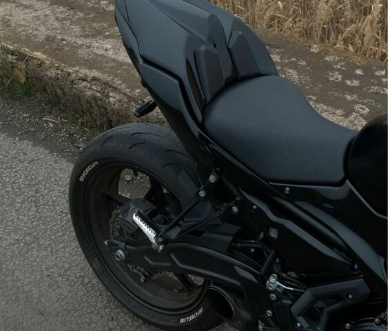 Кавасаки Другая, объемом двигателя 0.65 л и пробегом 0 тыс. км за 4640 $, фото 1 на Automoto.ua