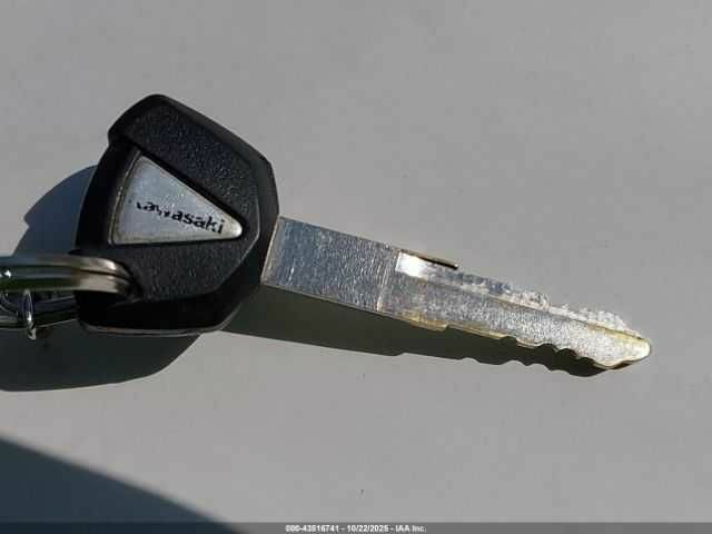 Кавасакі Інша, об'ємом двигуна 0.65 л та пробігом 0 тис. км за 1500 $, фото 10 на Automoto.ua