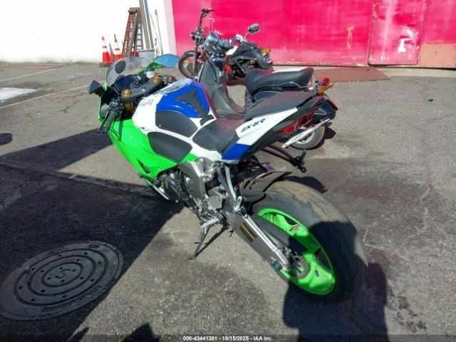 Кавасаки Другая, объемом двигателя 0.64 л и пробегом 0 тыс. км за 3500 $, фото 2 на Automoto.ua