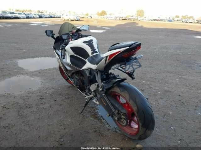 Кавасаки Другая, объемом двигателя 0.64 л и пробегом 0 тыс. км за 4500 $, фото 2 на Automoto.ua