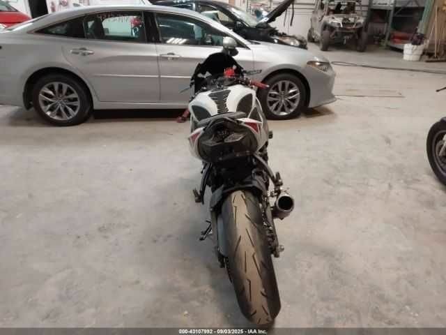 Кавасаки Другая, объемом двигателя 0.64 л и пробегом 0 тыс. км за 4500 $, фото 5 на Automoto.ua