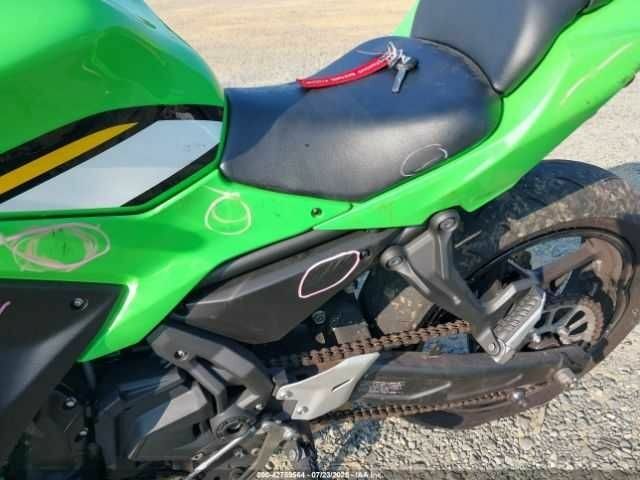 Кавасаки Другая, объемом двигателя 0.65 л и пробегом 0 тыс. км за 1800 $, фото 4 на Automoto.ua