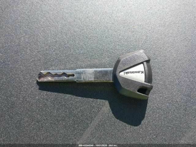 Кавасакі Інша, об'ємом двигуна 0.64 л та пробігом 0 тис. км за 4000 $, фото 10 на Automoto.ua