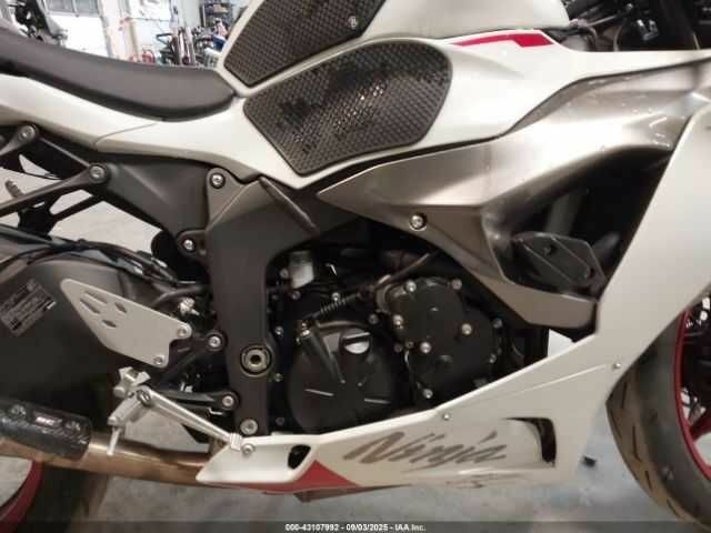 Кавасаки Другая, объемом двигателя 0.64 л и пробегом 0 тыс. км за 4500 $, фото 6 на Automoto.ua