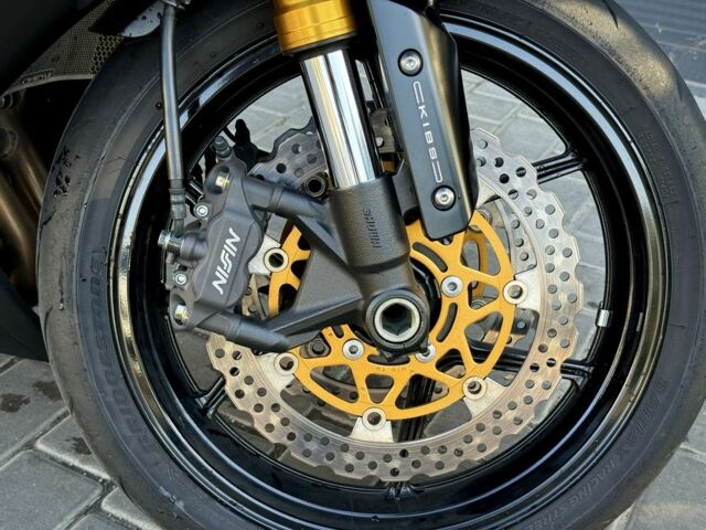 Кавасаки Другая, объемом двигателя 0.64 л и пробегом 0 тыс. км за 9800 $, фото 17 на Automoto.ua