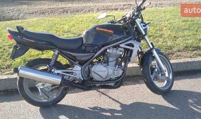 Черный Кавасаки ER-5, объемом двигателя 0.5 л и пробегом 26 тыс. км за 2600 $, фото 1 на Automoto.ua