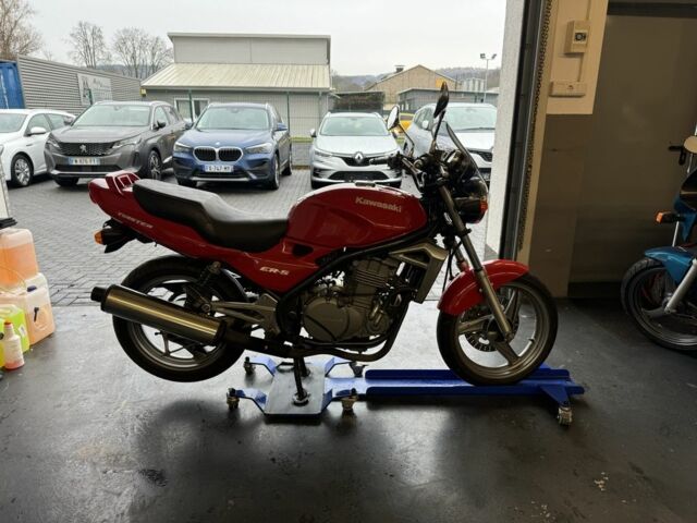 Кавасакі ER-5, об'ємом двигуна 0.5 л та пробігом 0 тис. км за 2100 $, фото 11 на Automoto.ua