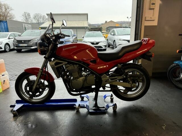 Кавасакі ER-5, об'ємом двигуна 0.5 л та пробігом 0 тис. км за 2100 $, фото 10 на Automoto.ua