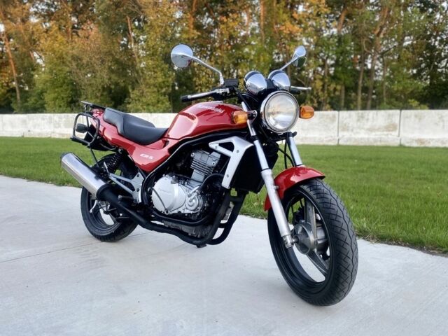 Кавасаки ER-5, объемом двигателя 0.5 л и пробегом 0 тыс. км за 2199 $, фото 22 на Automoto.ua