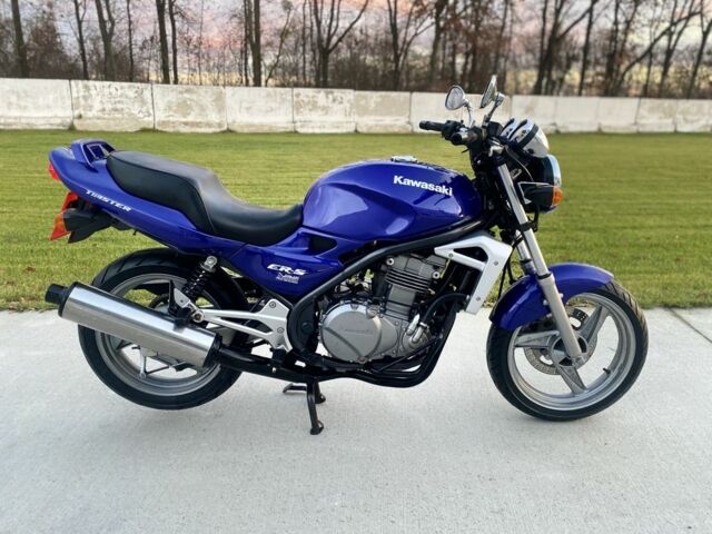 Кавасаки ER-5, объемом двигателя 0.5 л и пробегом 0 тыс. км за 2299 $, фото 3 на Automoto.ua