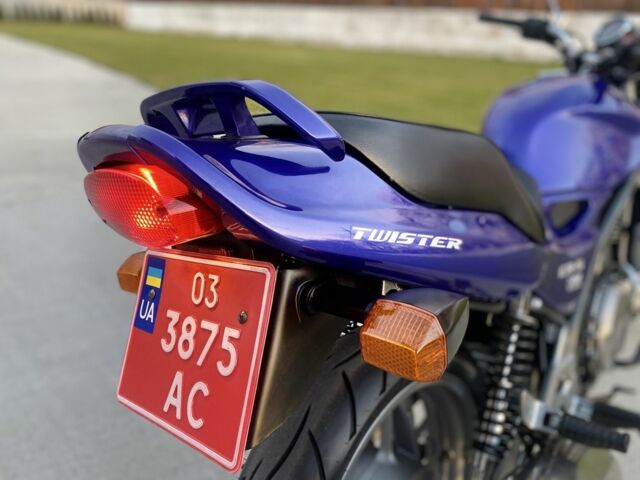 Кавасаки ER-5, объемом двигателя 0.5 л и пробегом 0 тыс. км за 2299 $, фото 17 на Automoto.ua