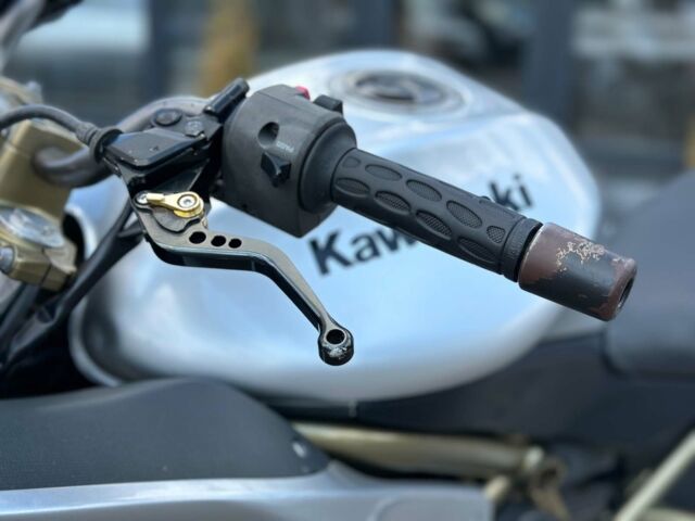 Серый Кавасаки ER-6, объемом двигателя 0.6 л и пробегом 52 тыс. км за 3490 $, фото 7 на Automoto.ua