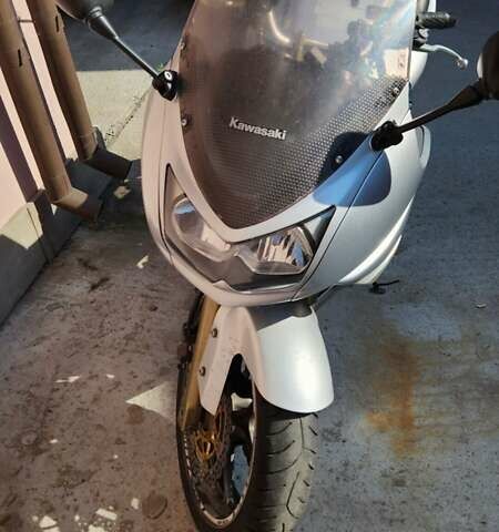 Кавасаки ER-6F, объемом двигателя 0.65 л и пробегом 55 тыс. км за 3500 $, фото 1 на Automoto.ua