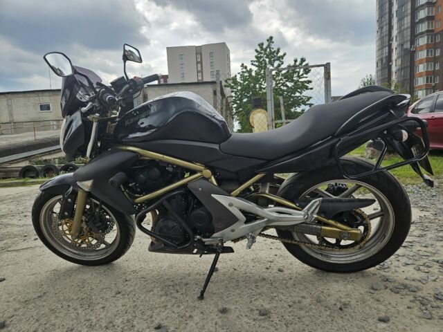 Кавасакі ER-6N, об'ємом двигуна 0.65 л та пробігом 0 тис. км за 3800 $, фото 5 на Automoto.ua