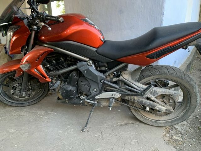 Кавасакі ER-6N, об'ємом двигуна 0.65 л та пробігом 0 тис. км за 3600 $, фото 4 на Automoto.ua
