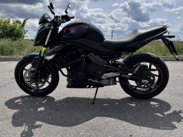 Кавасаки ER-6N, объемом двигателя 0.65 л и пробегом 0 тыс. км за 4800 $, фото 4 на Automoto.ua