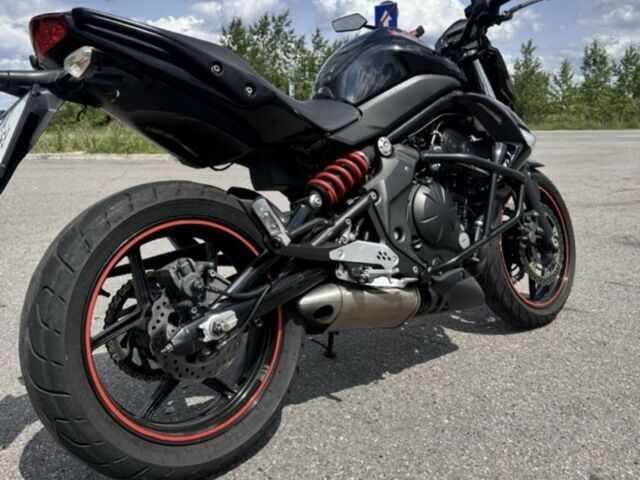 Кавасаки ER-6N, объемом двигателя 0.65 л и пробегом 0 тыс. км за 4800 $, фото 7 на Automoto.ua