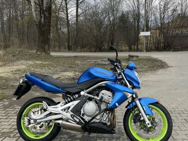 Кавасаки ER-6N, объемом двигателя 0.65 л и пробегом 0 тыс. км за 4150 $, фото 4 на Automoto.ua