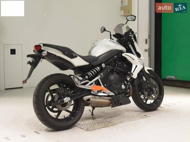 Кавасаки ER-6N, объемом двигателя 0 л и пробегом 30 тыс. км за 4800 $, фото 5 на Automoto.ua