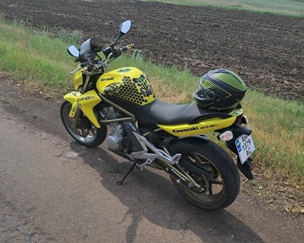 Жовтий Кавасакі ER-6N, об'ємом двигуна 0.65 л та пробігом 12 тис. км за 4000 $, фото 4 на Automoto.ua