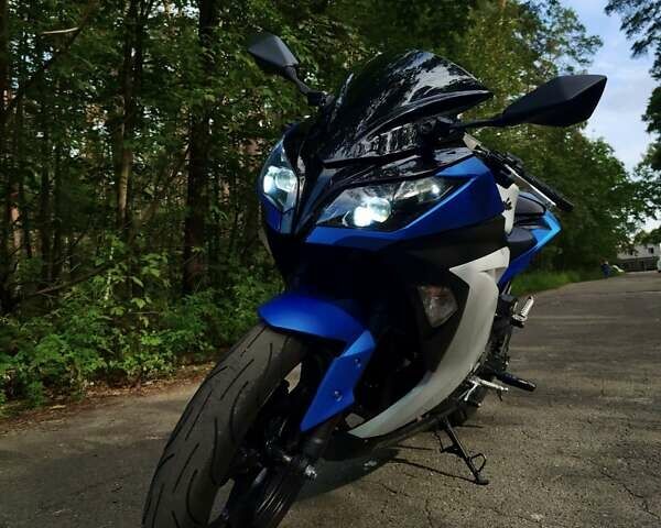 Белый Кавасаки EX 300, объемом двигателя 0.3 л и пробегом 41 тыс. км за 4600 $, фото 2 на Automoto.ua