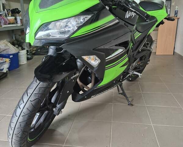 Зеленый Кавасаки EX 300, объемом двигателя 0.3 л и пробегом 17 тыс. км за 4500 $, фото 3 на Automoto.ua