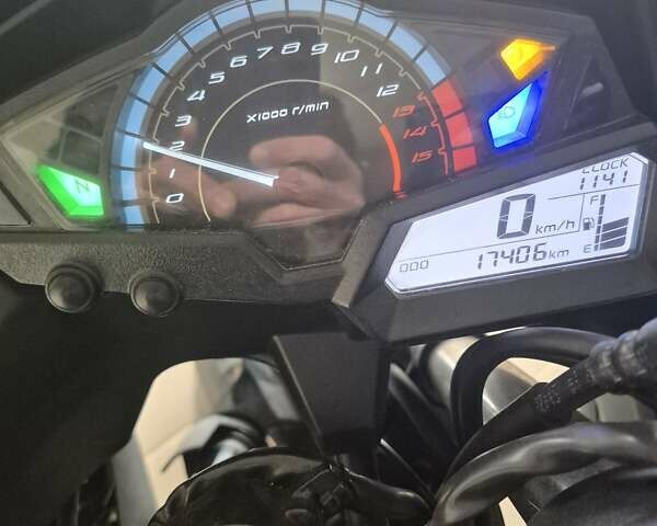 Зеленый Кавасаки EX 300, объемом двигателя 0.3 л и пробегом 17 тыс. км за 4500 $, фото 4 на Automoto.ua