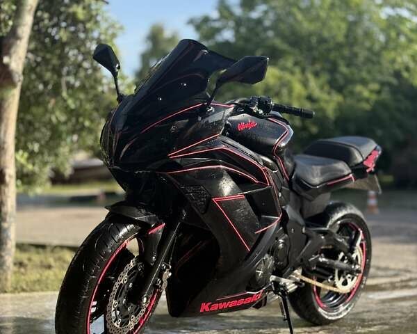 Черный Кавасаки EX 650, объемом двигателя 0.65 л и пробегом 30 тыс. км за 5500 $, фото 1 на Automoto.ua