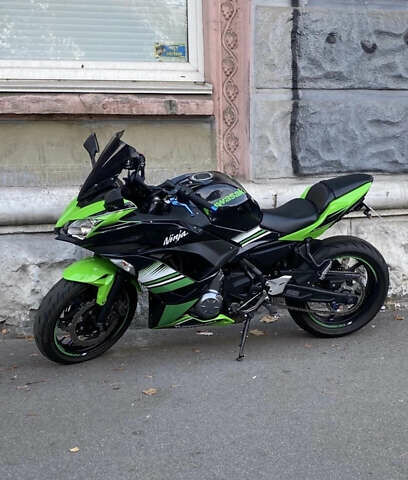 Черный Кавасаки EX 650, объемом двигателя 0.65 л и пробегом 13 тыс. км за 6900 $, фото 6 на Automoto.ua