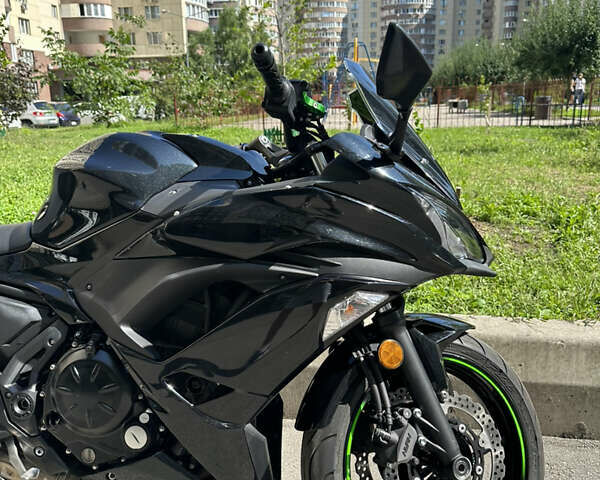 Черный Кавасаки EX 650, объемом двигателя 0.65 л и пробегом 15 тыс. км за 6400 $, фото 3 на Automoto.ua