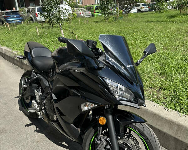 Черный Кавасаки EX 650, объемом двигателя 0.65 л и пробегом 15 тыс. км за 6400 $, фото 4 на Automoto.ua