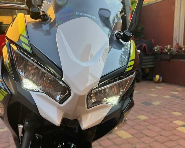 Кавасаки EX 650, объемом двигателя 0.65 л и пробегом 4 тыс. км за 8200 $, фото 4 на Automoto.ua