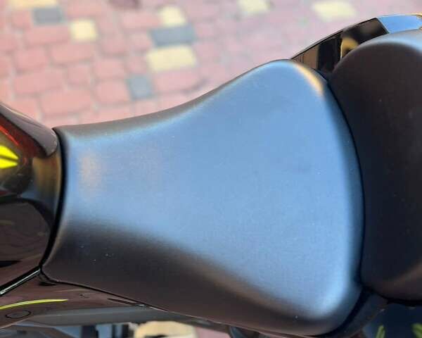 Кавасаки EX 650, объемом двигателя 0.65 л и пробегом 4 тыс. км за 8200 $, фото 10 на Automoto.ua