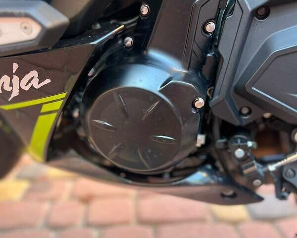 Кавасаки EX 650, объемом двигателя 0.65 л и пробегом 4 тыс. км за 8200 $, фото 11 на Automoto.ua