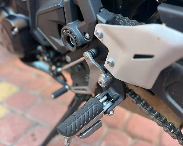 Кавасаки EX 650, объемом двигателя 0.65 л и пробегом 4 тыс. км за 8200 $, фото 12 на Automoto.ua