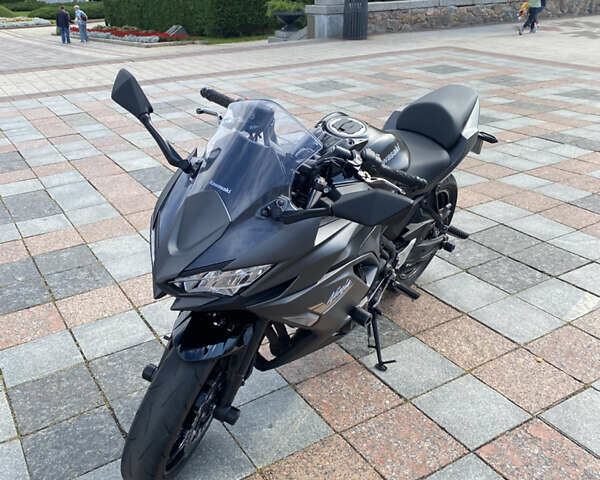 Серый Кавасаки EX 650, объемом двигателя 0.65 л и пробегом 14 тыс. км за 7300 $, фото 3 на Automoto.ua