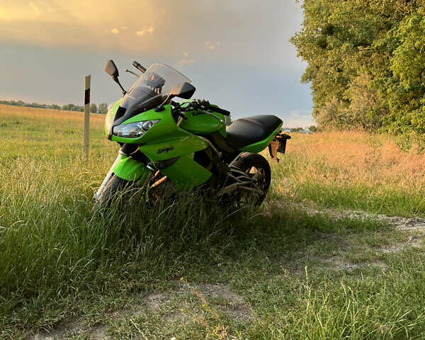 Зеленый Кавасаки EX 650, объемом двигателя 0.65 л и пробегом 19 тыс. км за 4300 $, фото 7 на Automoto.ua