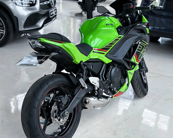Зеленый Кавасаки EX 650, объемом двигателя 0.65 л и пробегом 12 тыс. км за 7350 $, фото 3 на Automoto.ua