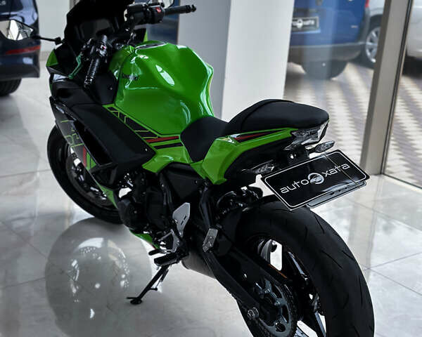 Зеленый Кавасаки EX 650, объемом двигателя 0.65 л и пробегом 12 тыс. км за 7350 $, фото 2 на Automoto.ua