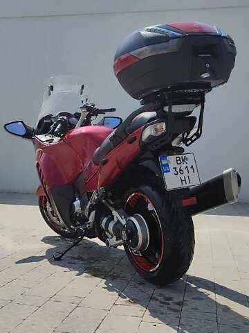 Червоний Кавасакі GTR 1400, об'ємом двигуна 1.4 л та пробігом 46 тис. км за 10000 $, фото 7 на Automoto.ua