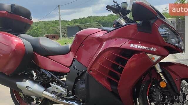 Червоний Кавасакі GTR 1400, об'ємом двигуна 1.4 л та пробігом 46 тис. км за 10000 $, фото 3 на Automoto.ua