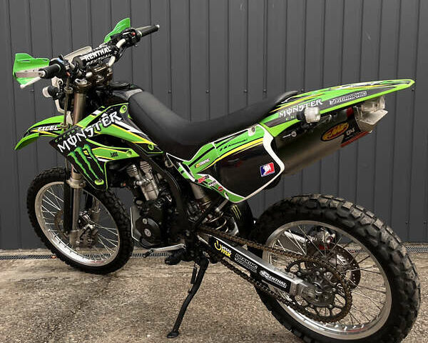 Зеленый Кавасаки KLX 250, объемом двигателя 0.25 л и пробегом 28 тыс. км за 4200 $, фото 5 на Automoto.ua