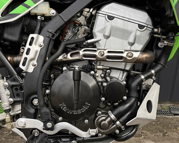 Зеленый Кавасаки KLX 250, объемом двигателя 0.25 л и пробегом 28 тыс. км за 4200 $, фото 2 на Automoto.ua