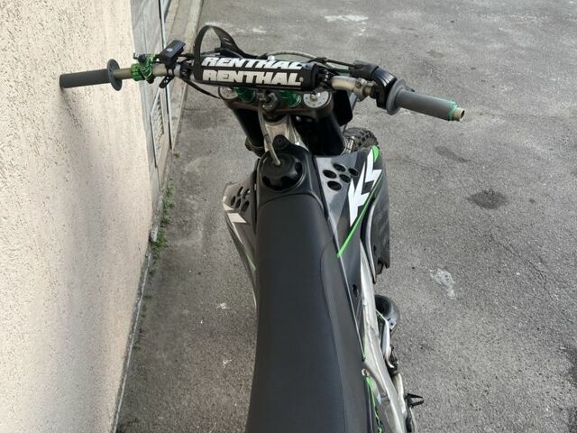 Кавасакі KX 250F, об'ємом двигуна 0.25 л та пробігом 0 тис. км за 2500 $, фото 8 на Automoto.ua