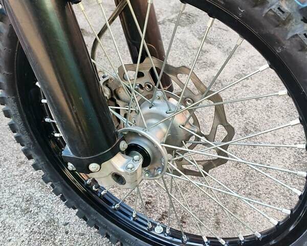 Кавасаки KX 250F, объемом двигателя 0 л и пробегом 1 тыс. км за 3600 $, фото 6 на Automoto.ua