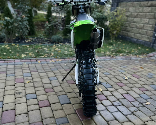 Зелений Кавасакі KX 250F, об'ємом двигуна 0.25 л та пробігом 10 тис. км за 3019 $, фото 11 на Automoto.ua