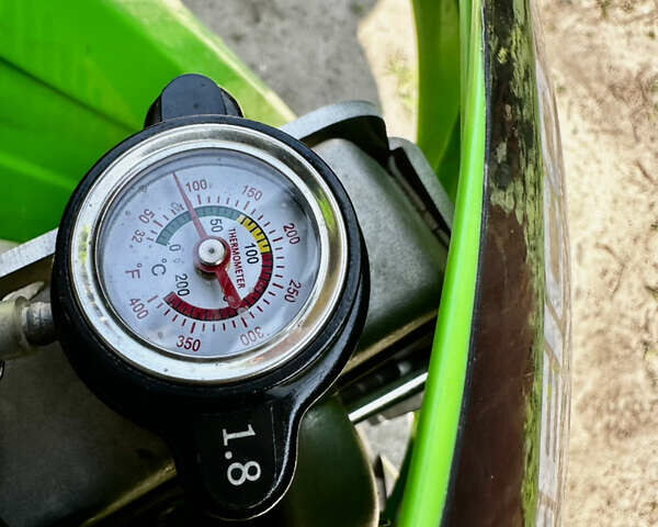 Зеленый Кавасаки KX 450F, объемом двигателя 0.45 л и пробегом 120 тыс. км за 6000 $, фото 12 на Automoto.ua