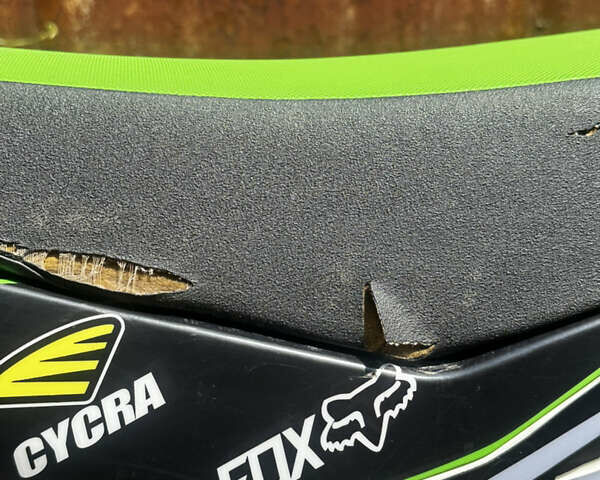 Зеленый Кавасаки KX 450F, объемом двигателя 0.45 л и пробегом 120 тыс. км за 6000 $, фото 20 на Automoto.ua